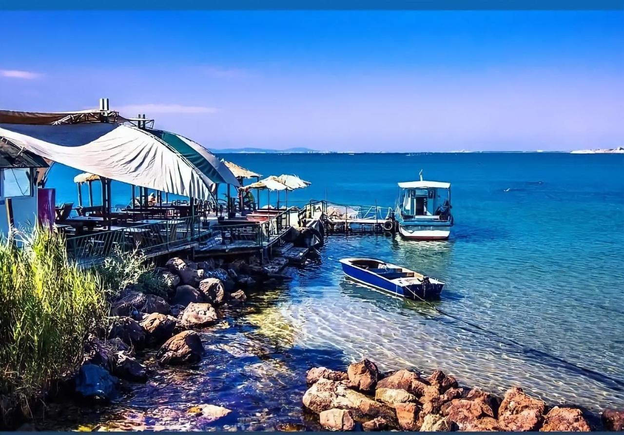 Studio Dans Complexe Proche De La Mer, Pantai Sunny Bagian luar foto